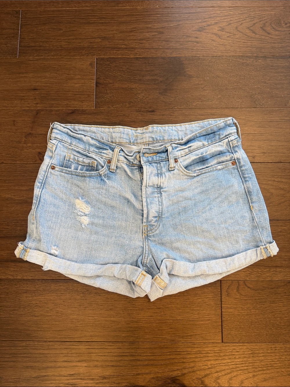 Old Navy High Rise OG Straight Rolled Cuff Denim Shorts Size 8 - C34-085